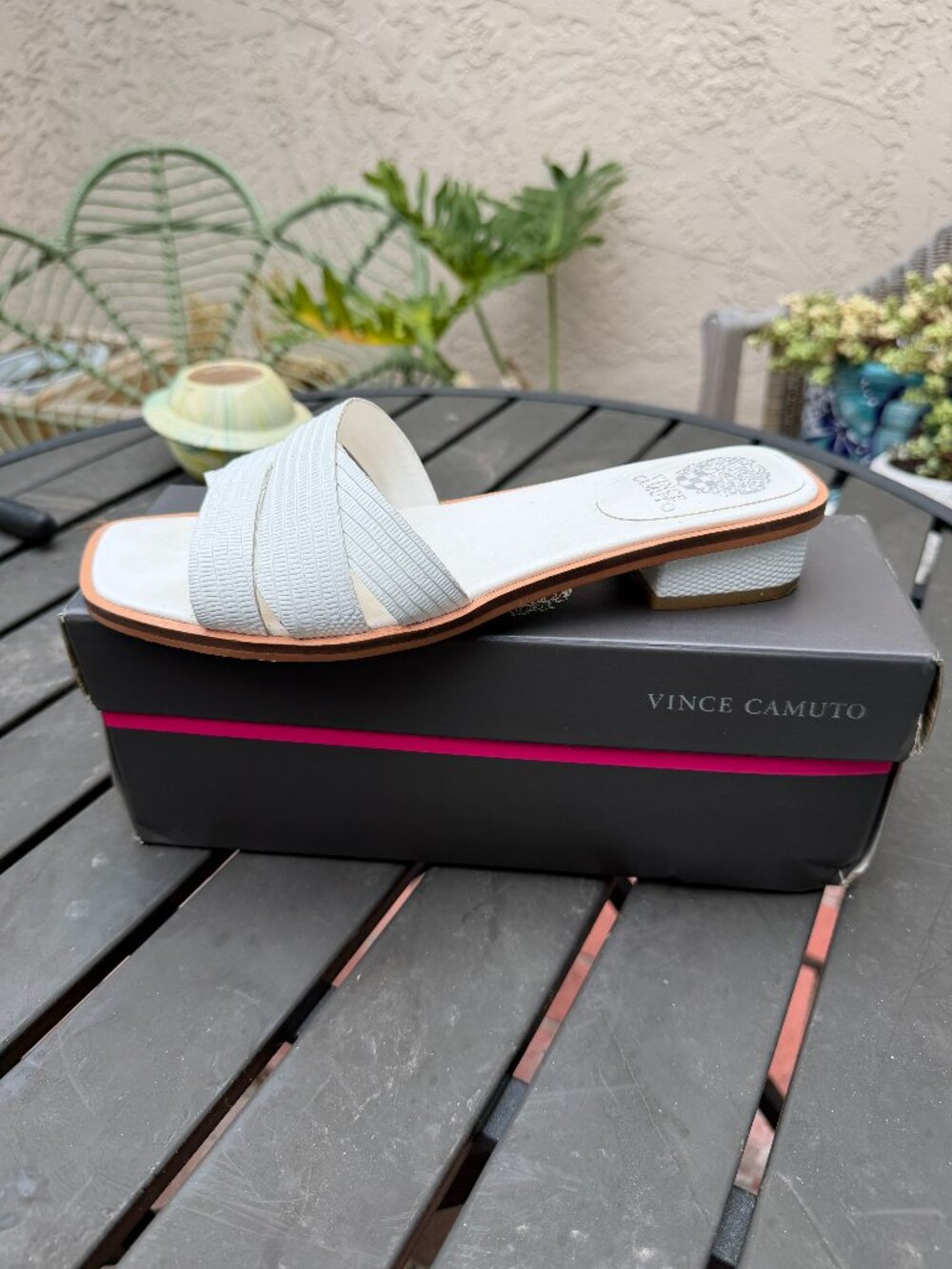 Vince Camuto Ydelle White Crisscross Slide Sandals - Women's Size 7.5M